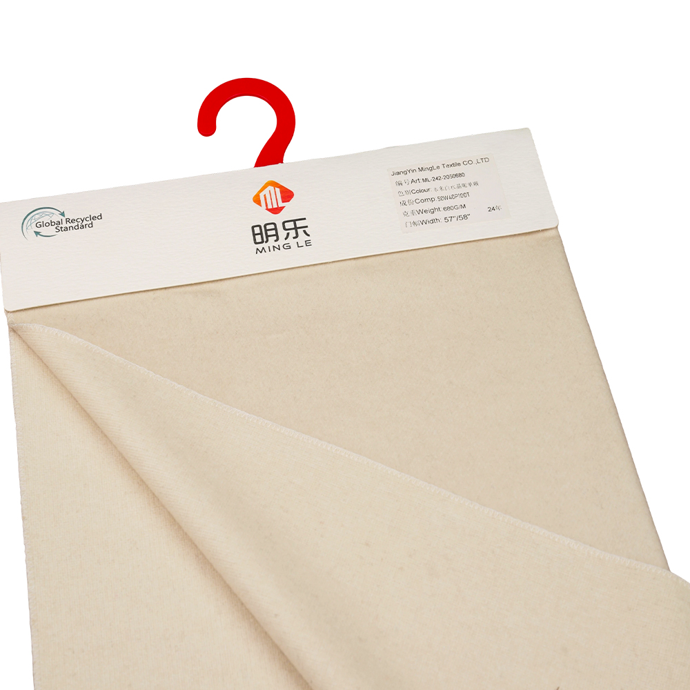 ผ้าขนสัตว์ 50%, โพลีเอสเตอร์ 40%, เส้นใยอื่นๆ 10%, 680 กรัม/เมตร, สีเบจ, ผ้าเคลือบหน้าเดียวคริสตัลวูล, ML-242-2050680