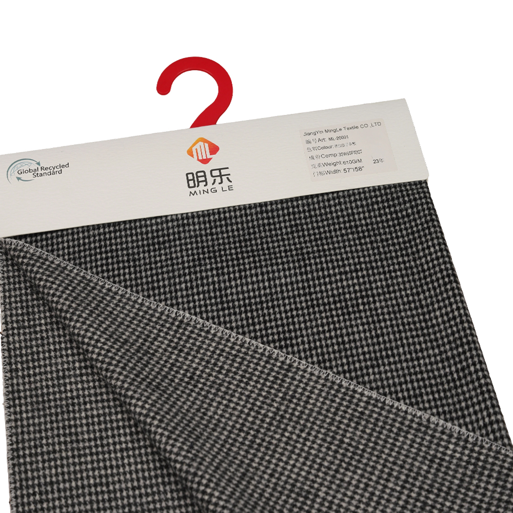 ขนสัตว์ 30%, โพลีเอสเตอร์ 60%, เส้นใยอื่นๆ 10%, 610G/M, สีดำและสีขาว, ผ้าเคลือบหน้าเดียวลายสก็อต, ML-20001